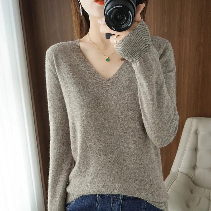 AC - Women's Pullover Sweater: Cashmere, V-neck with lace detail, perfect for autumn and winter