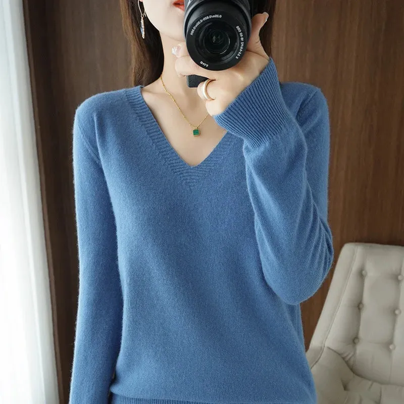 AC - Women's Pullover Sweater: Cashmere, V-neck with lace detail, perfect for autumn and winter