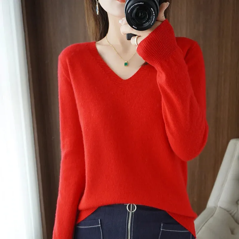 AC - Women's Pullover Sweater: Cashmere, V-neck with lace detail, perfect for autumn and winter