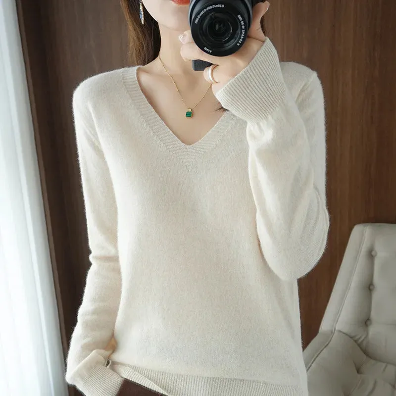 AC - Women's Pullover Sweater: Cashmere, V-neck with lace detail, perfect for autumn and winter