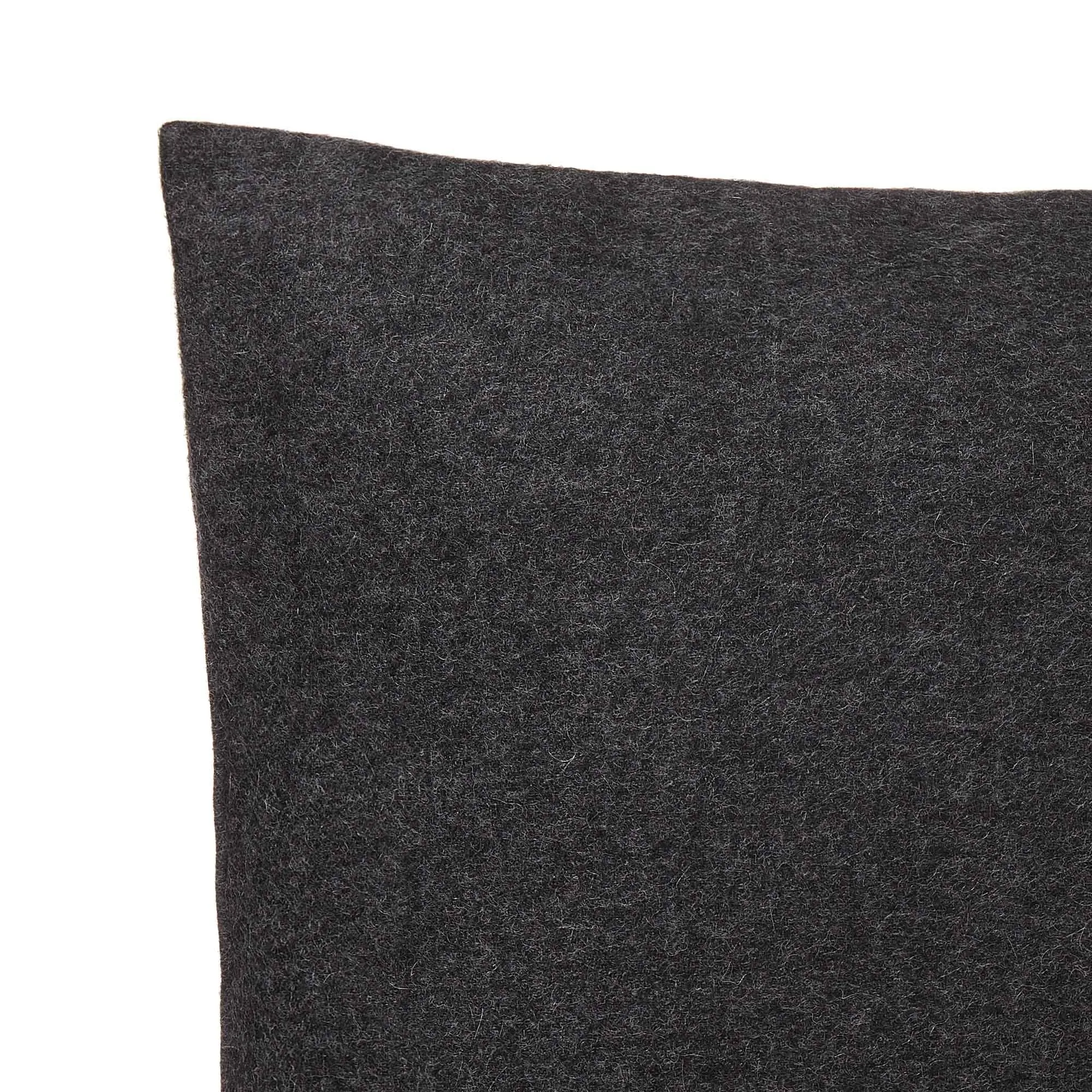 Arica Cushion [Charcoal melange]