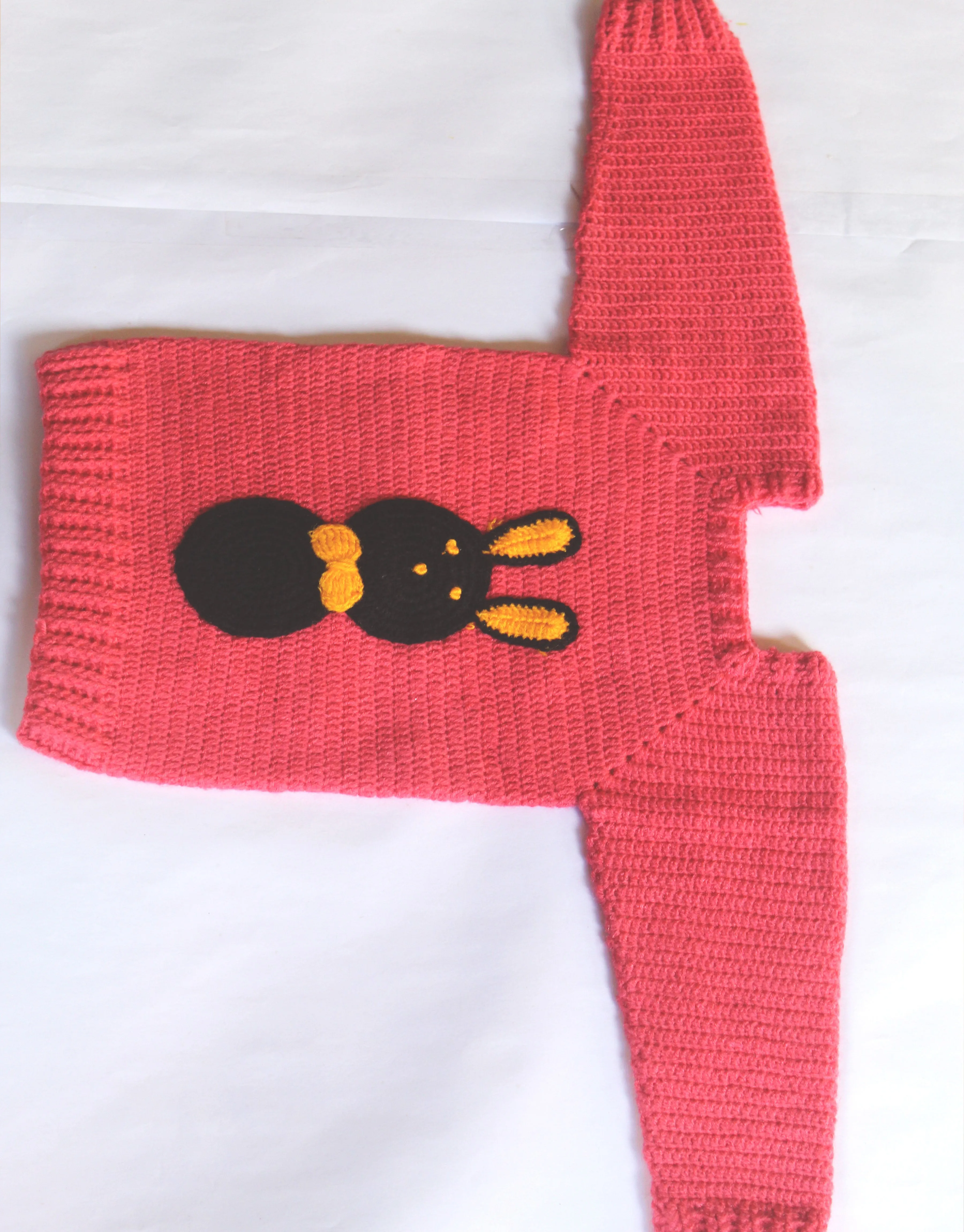 Beautiful Design Full Sleeve Applique Handmade Graminarts Sweater	- Tomato