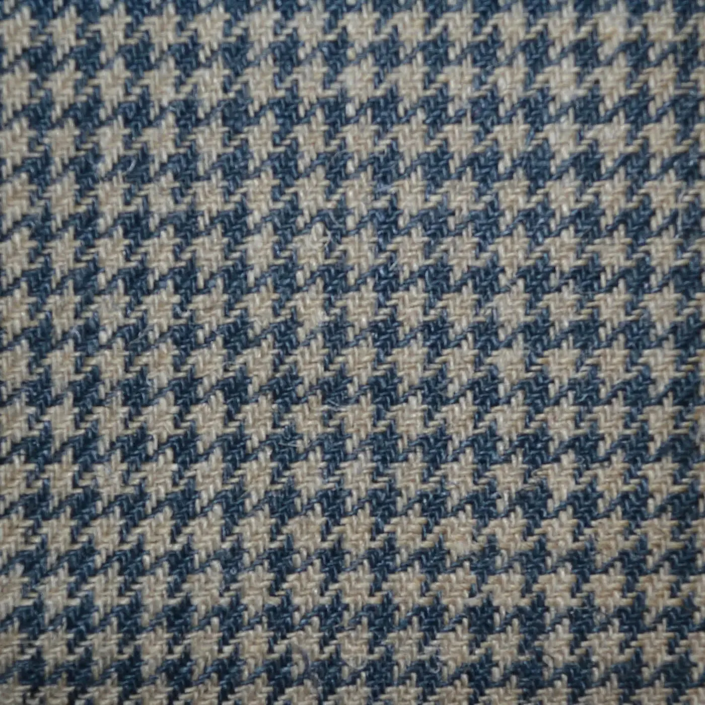 Bottle Green and Beige 1/8th" Classic Dogtooth Check 100% Irish Linen