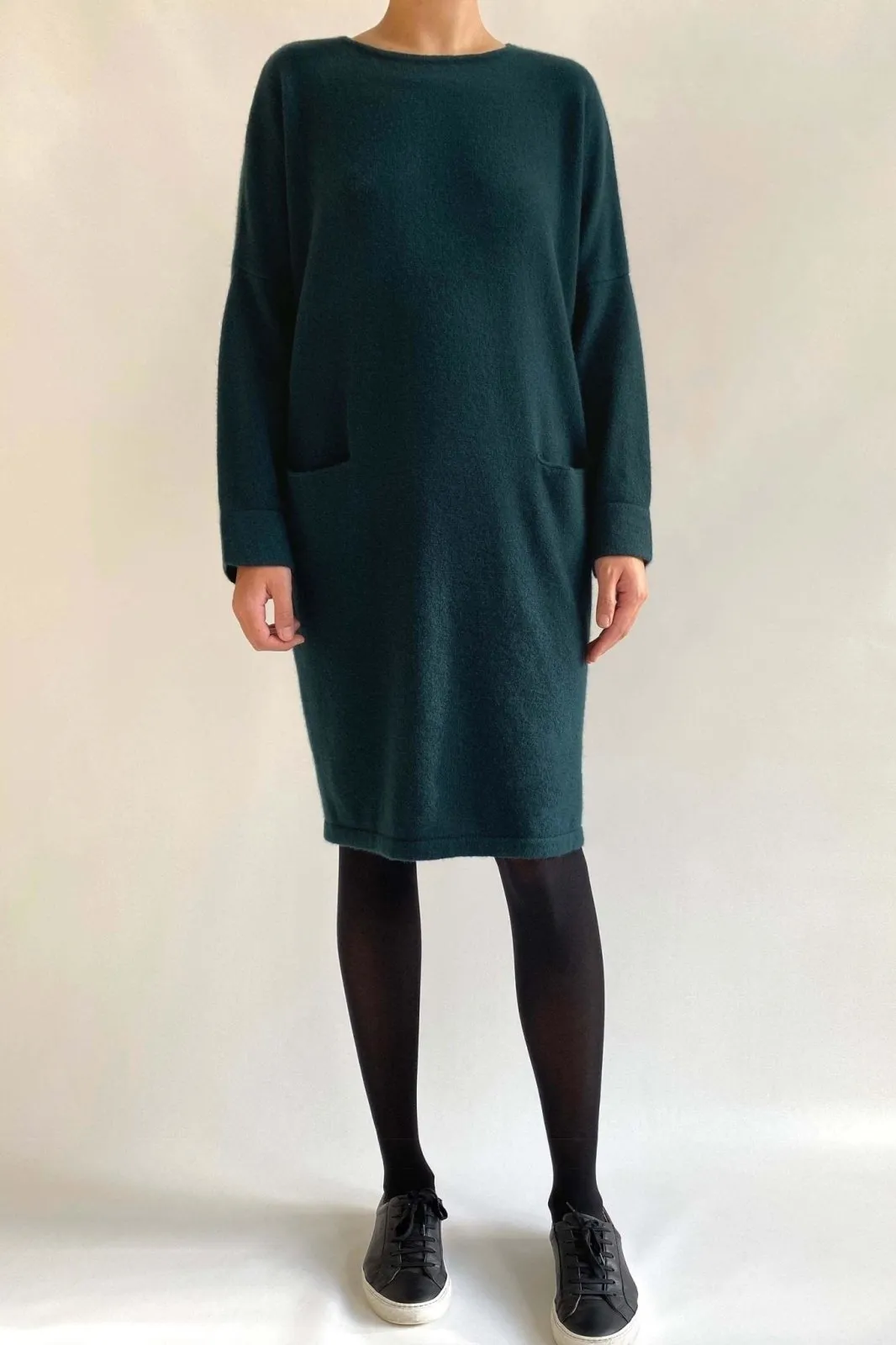 Cashmere drop shoulder dress in bottle green