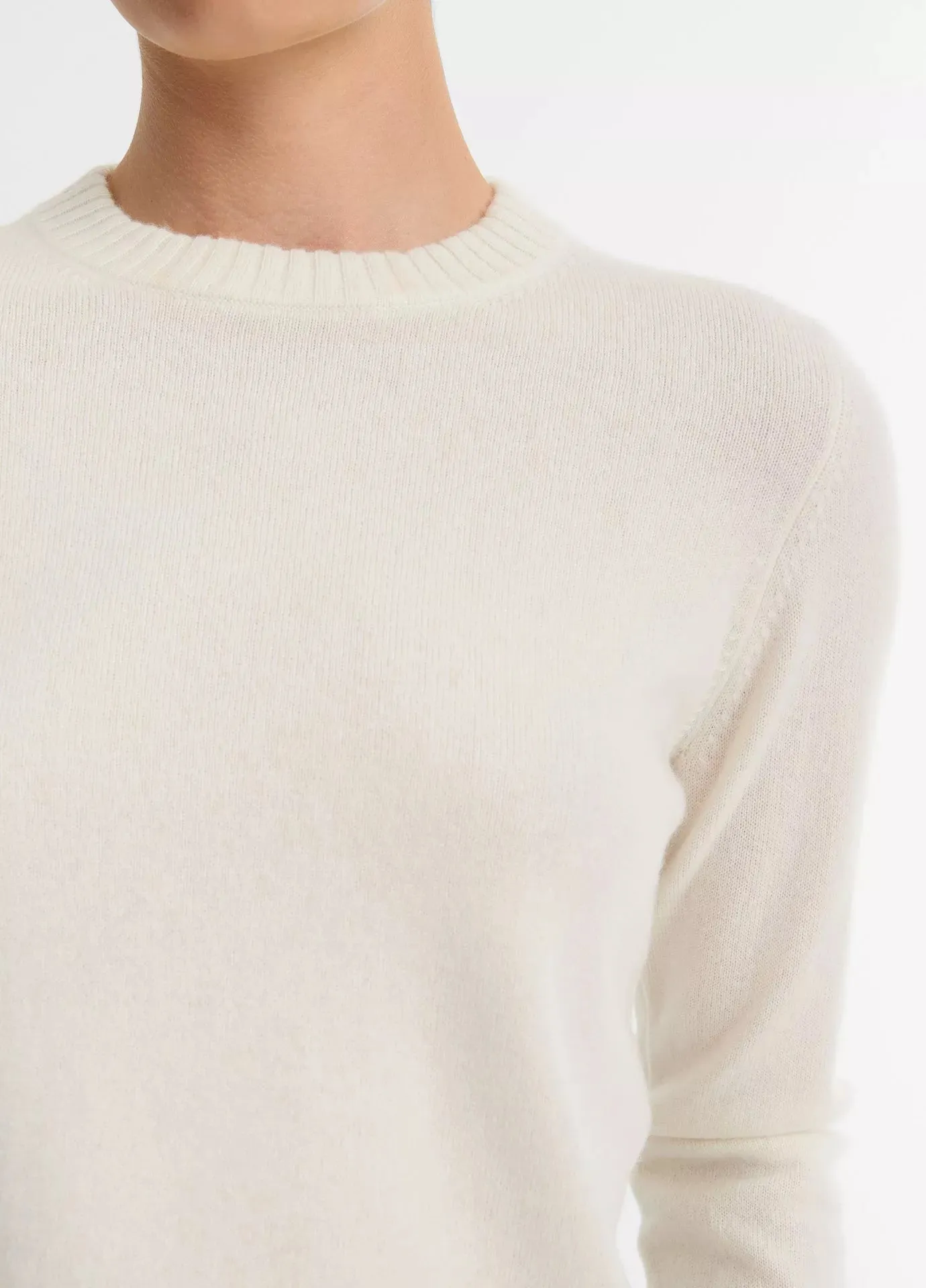 Classic Cashmere Crewneck- Off White