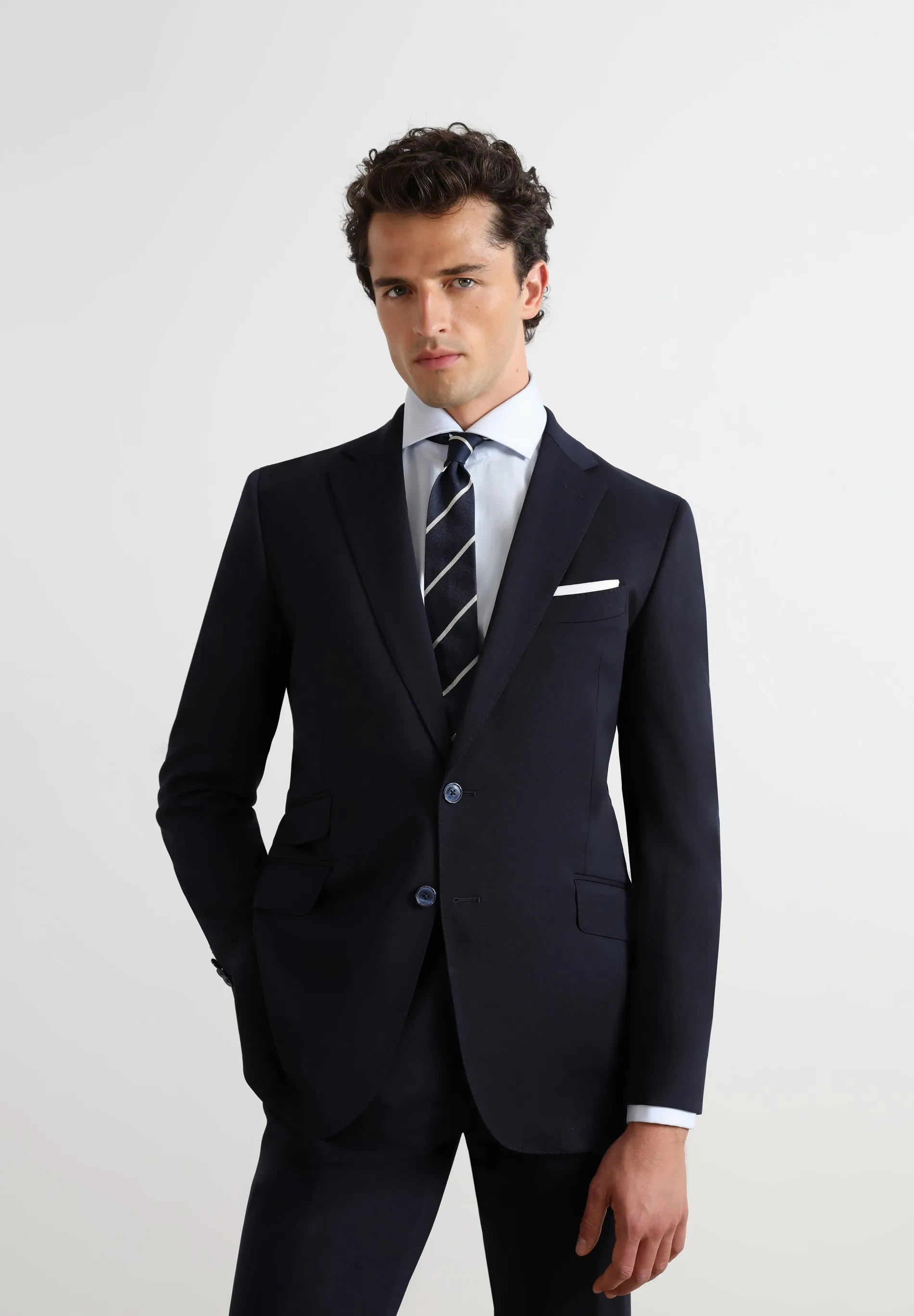 CLASSIC NAVY BLUE WOOL SUIT