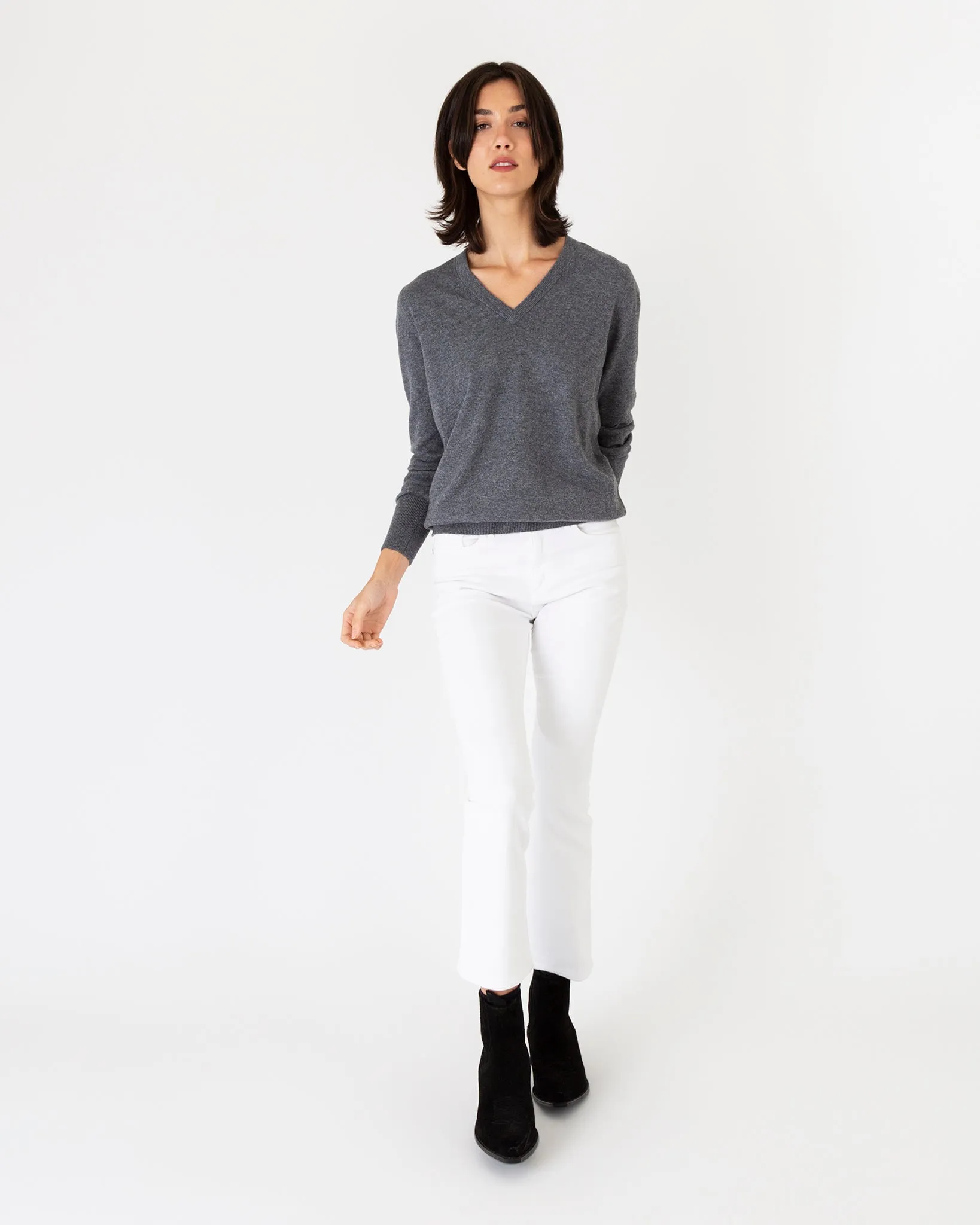 Cydney Boyfriend V-Neck Sweater in Heather Grey Cashmere