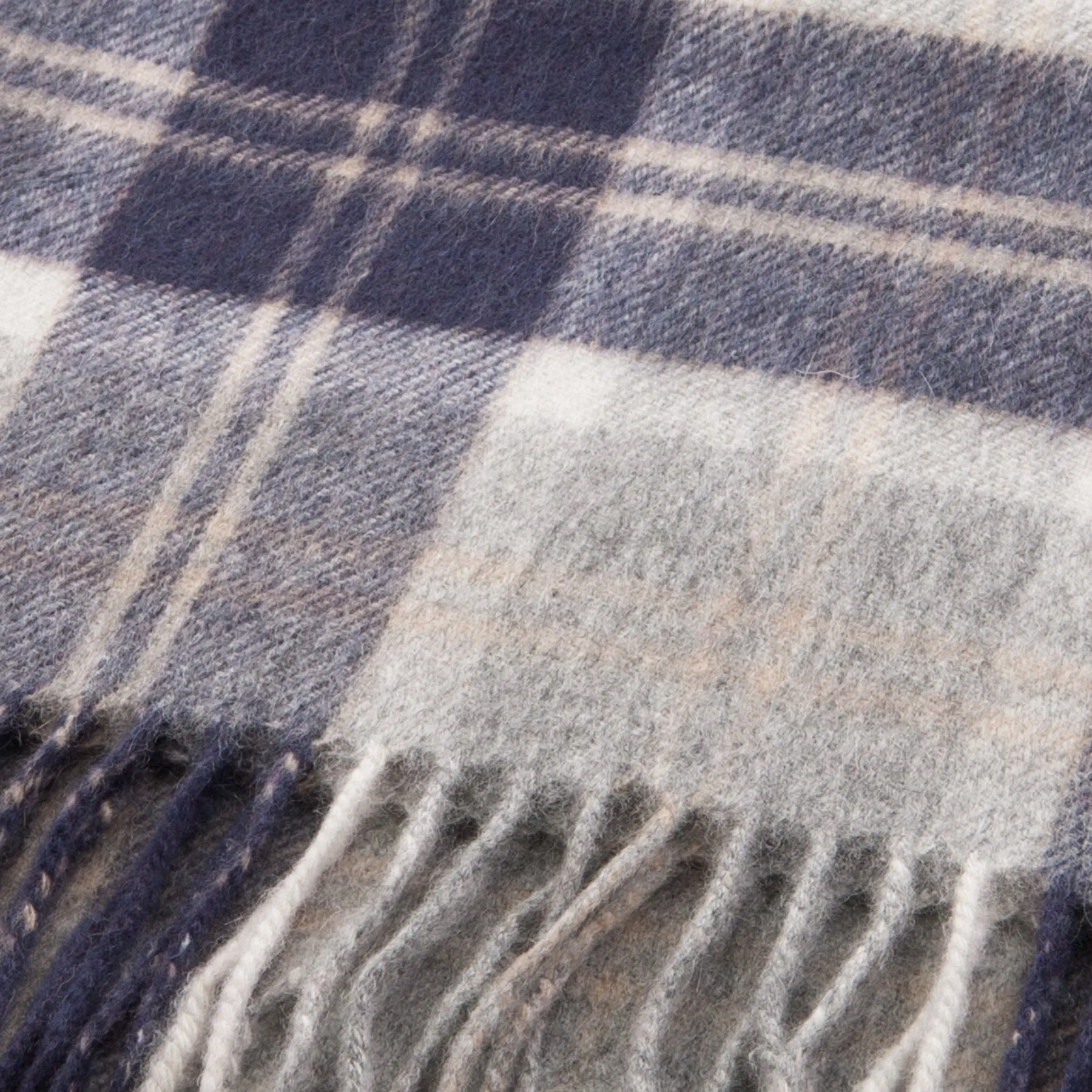 Edinburgh Cashmere Scarf  Bannockbane Silver