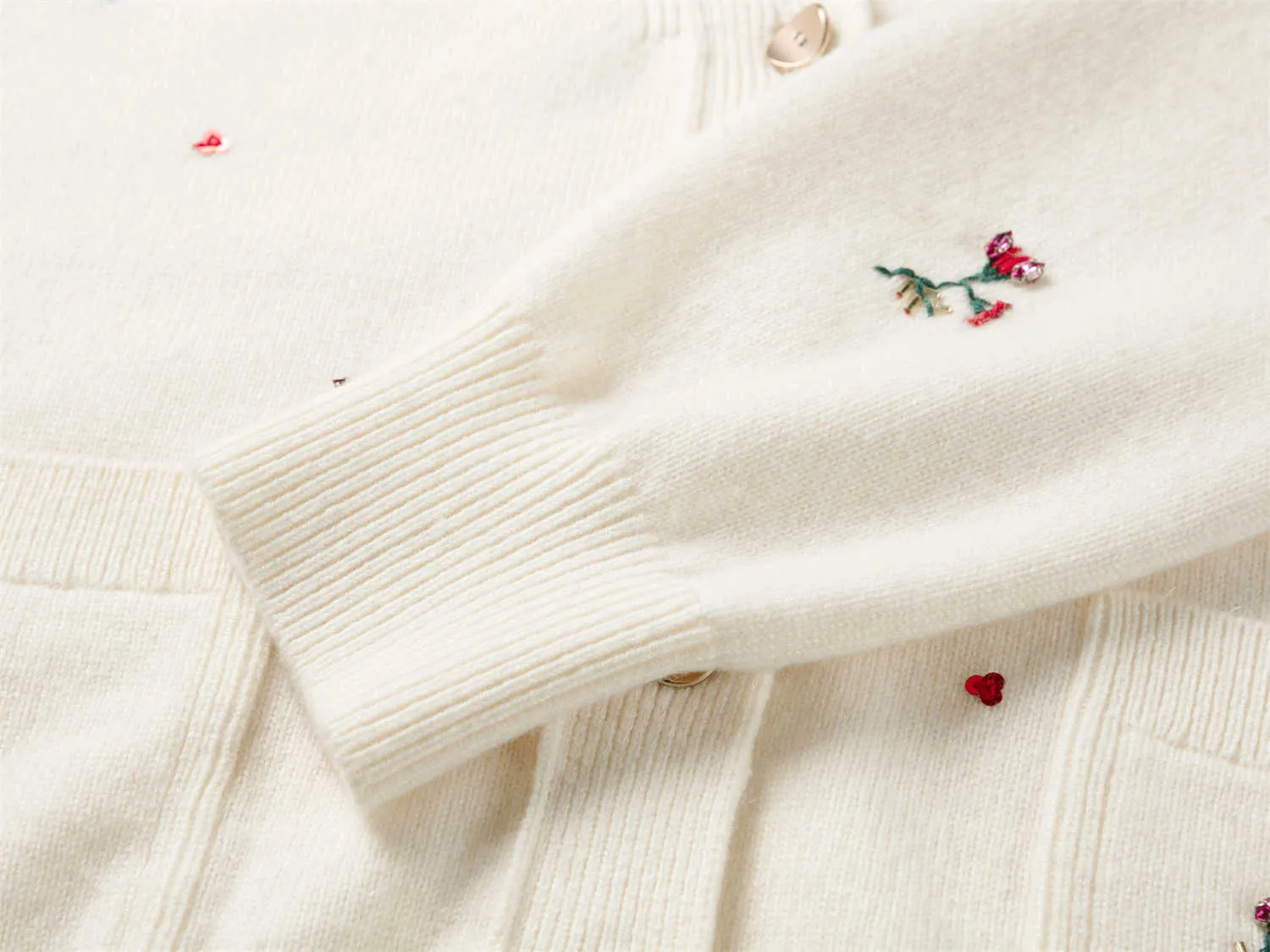 EP YAYING Hand-Embroidered Split Knit Cardigan