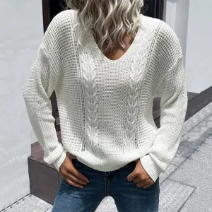 Fashionable women’s white long sleeve v-neck twist sweater