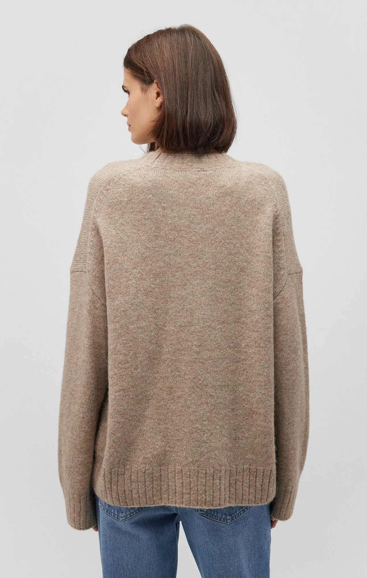 FUZZY SWEATER IN COBBLESTONE MELANGE