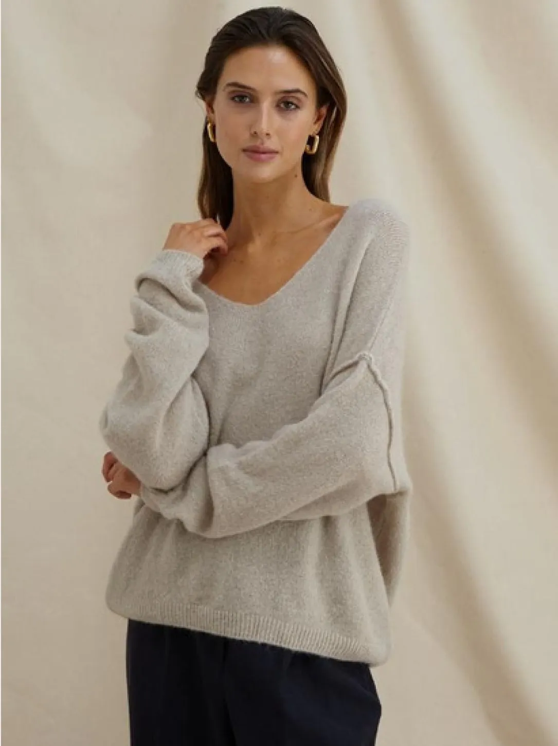 HAILEY V-Neck Sweater in Beige