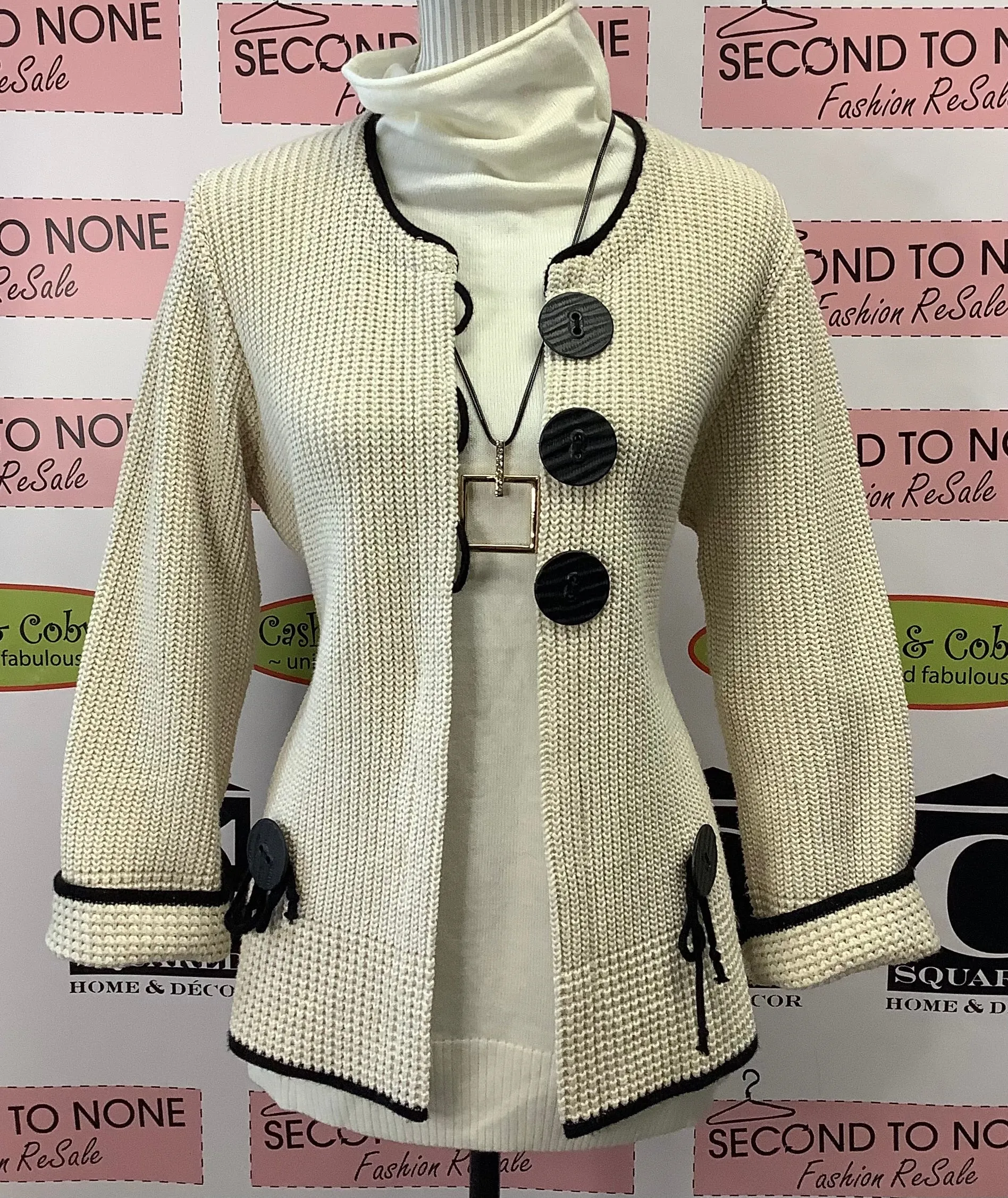 NWT Cream Knit Sweater (M)