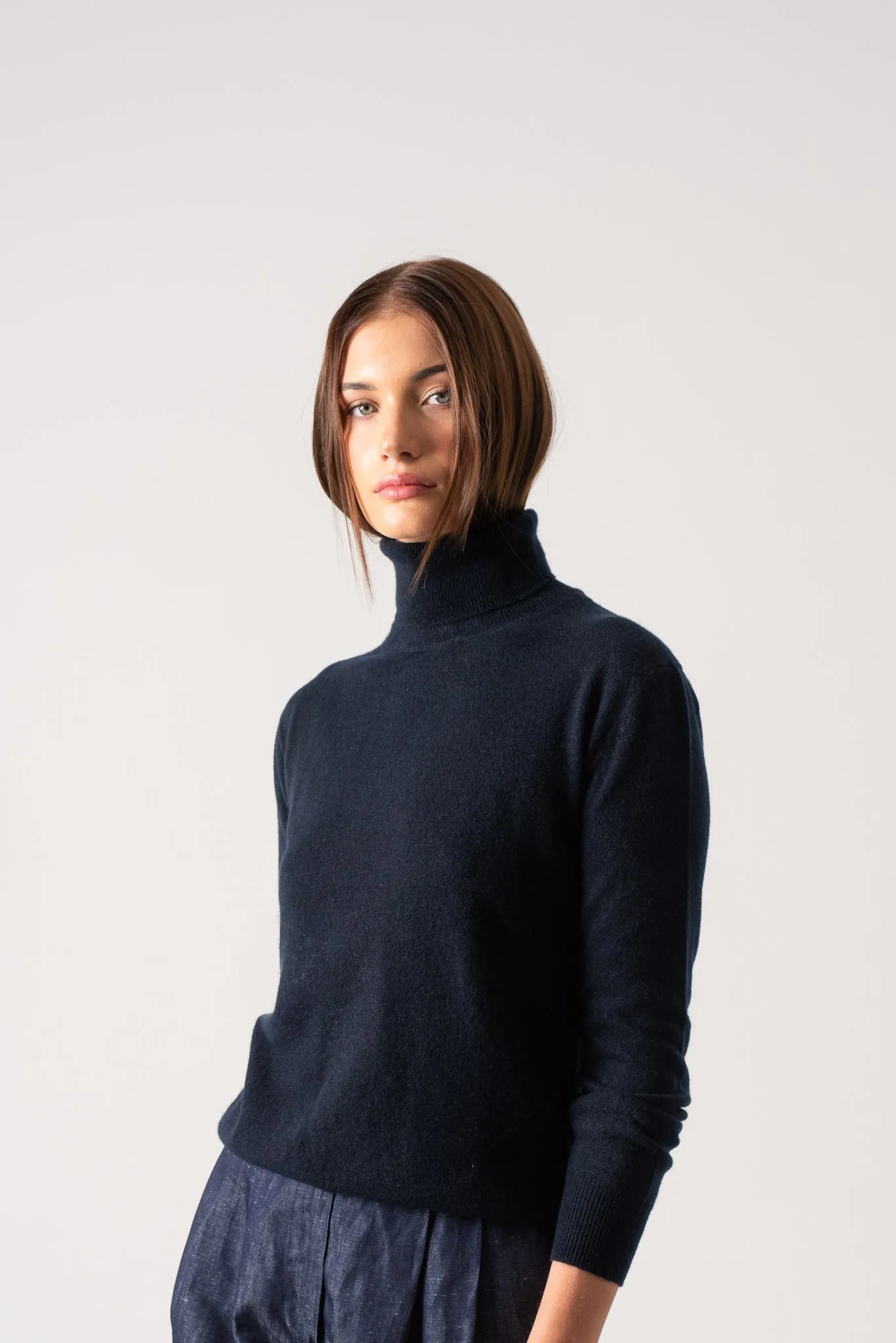 Ombra 100% Cashmere Turtleneck Sweater Navy