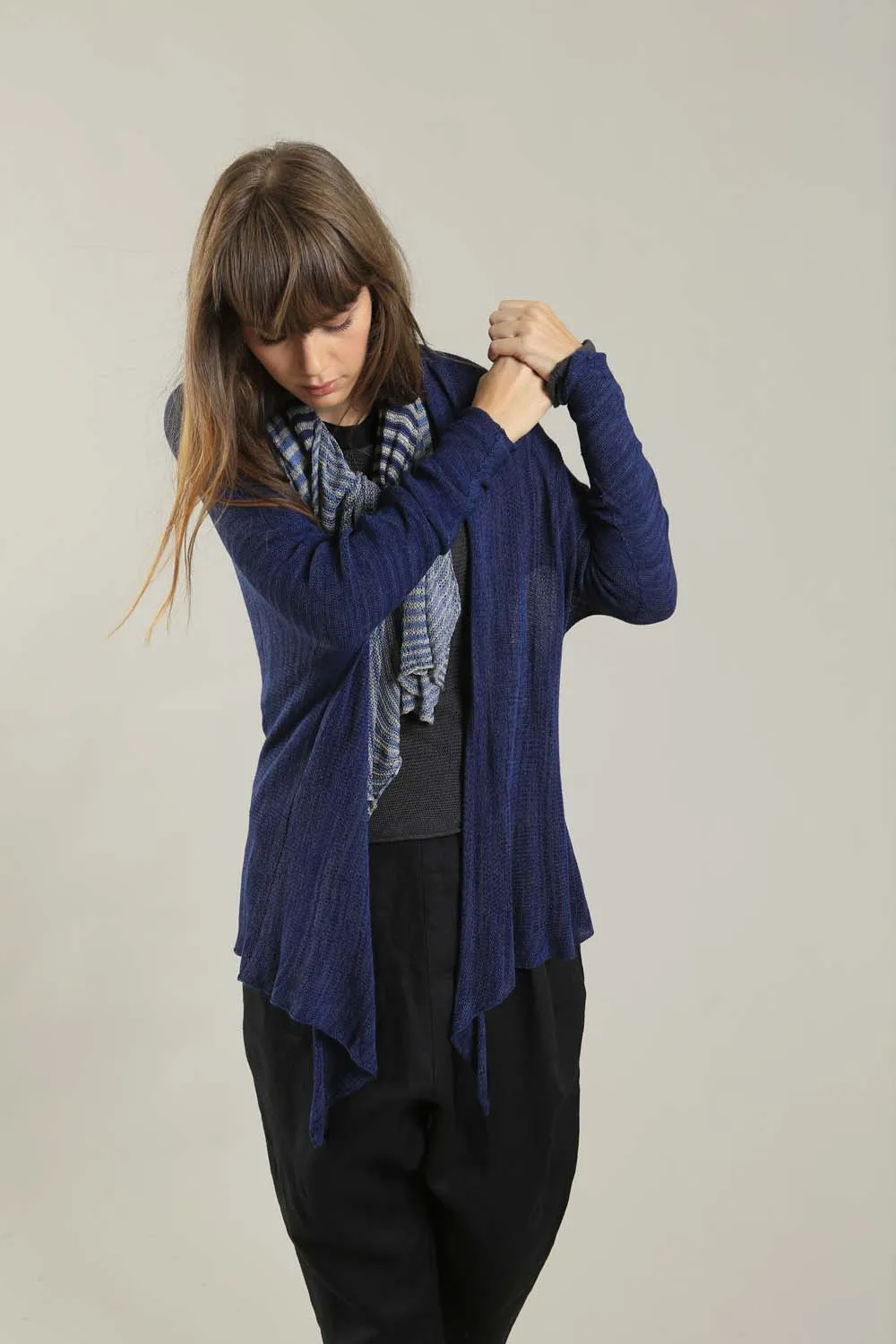 Orta Light Bamboo & Soy warm Cardigan - Navy Blue