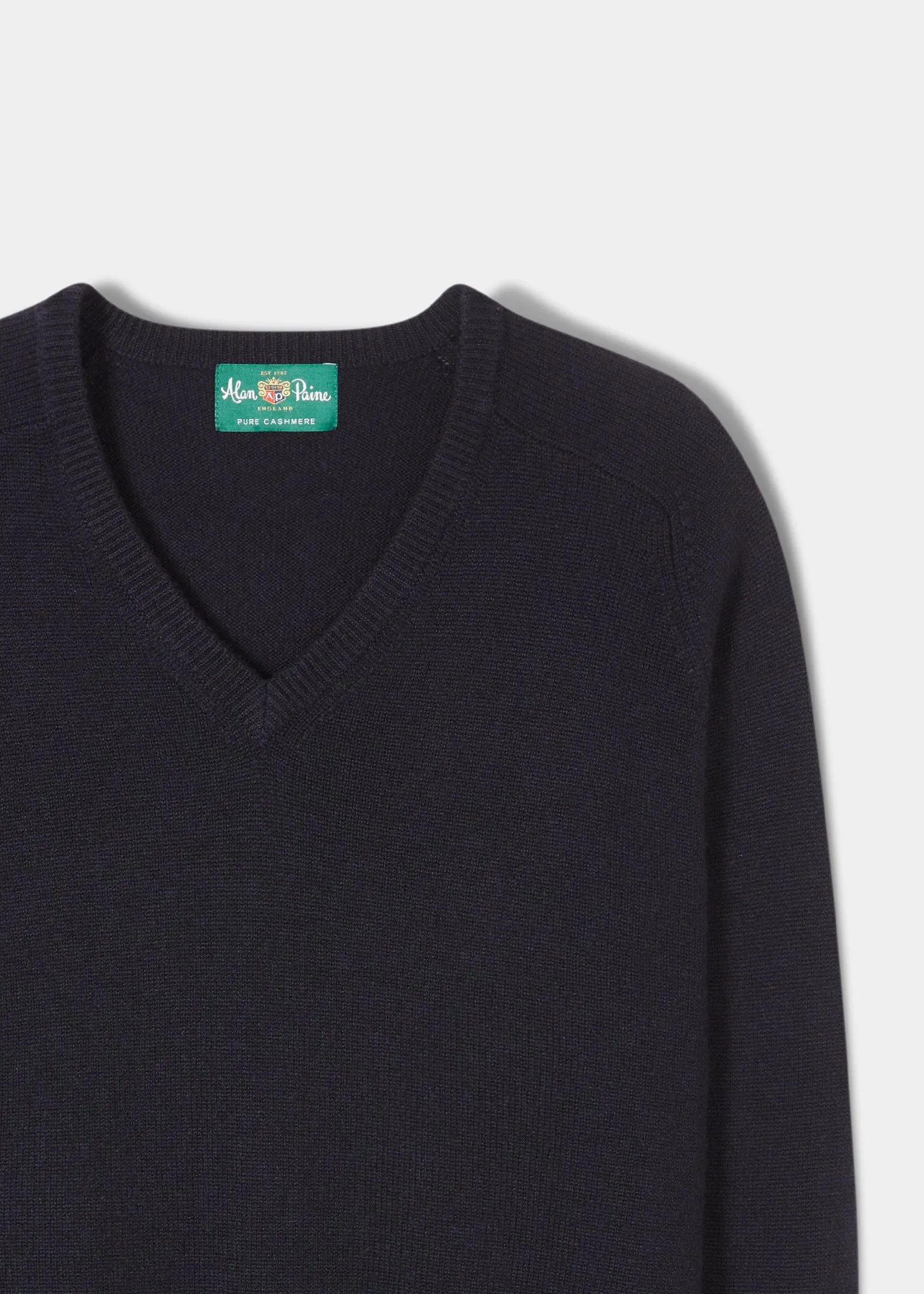 Selkirk Cashmere Jumper in Dark Navy - Classic Fit