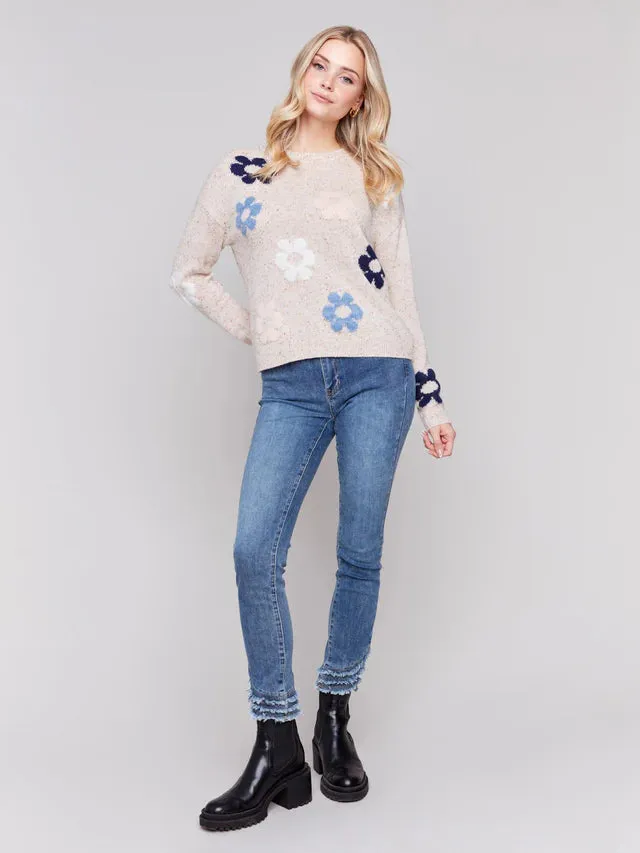 SWEATER WITH FLOWER DETAIL