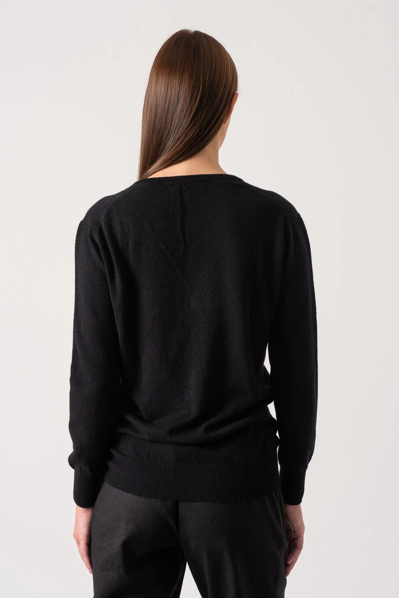 Velare Crewneck 100% Cashmere Sweater Black